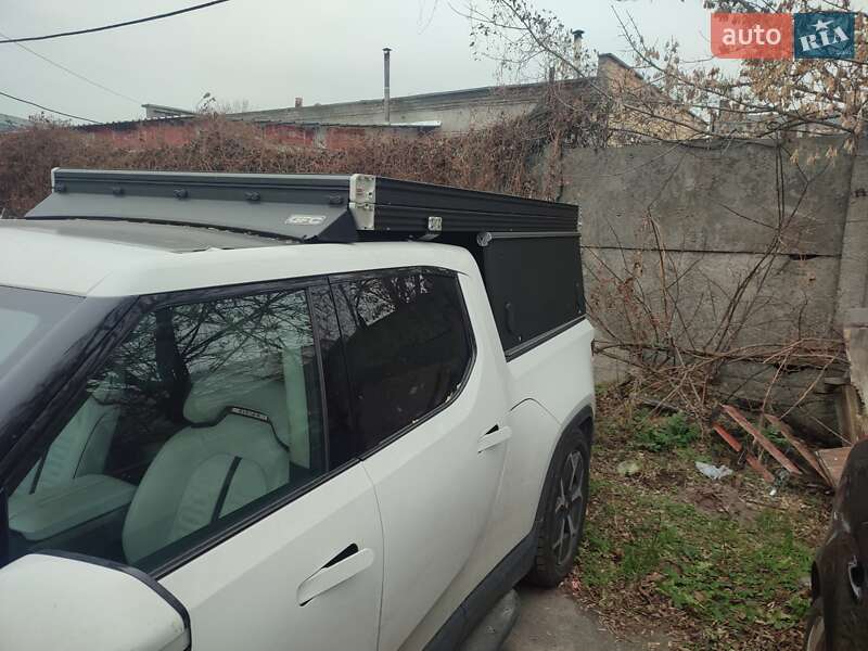 Пикап Rivian R1T 2023 в Киеве