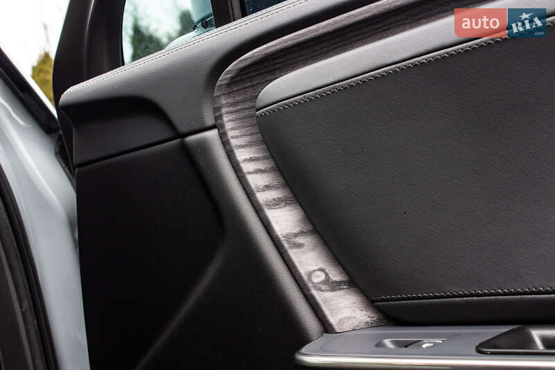 Пикап Rivian R1T 2023 в Львове