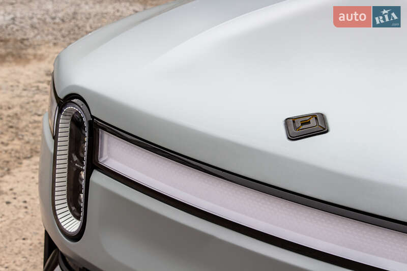 Пикап Rivian R1T 2023 в Львове