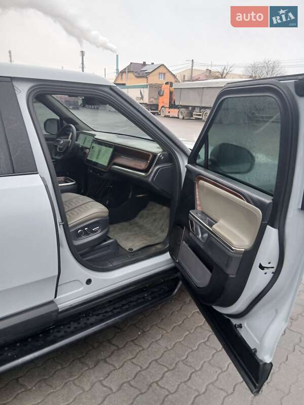 Пикап Rivian R1T 2022 в Городке фото 18 Пикап Rivian R1T 2022 в Городке