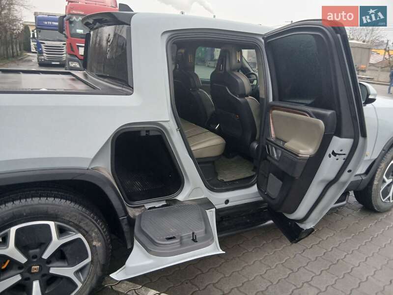 Пикап Rivian R1T 2022 в Городке фото 21 Пикап Rivian R1T 2022 в Городке