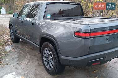 Пикап Rivian R1T 2022 в Вышгороде