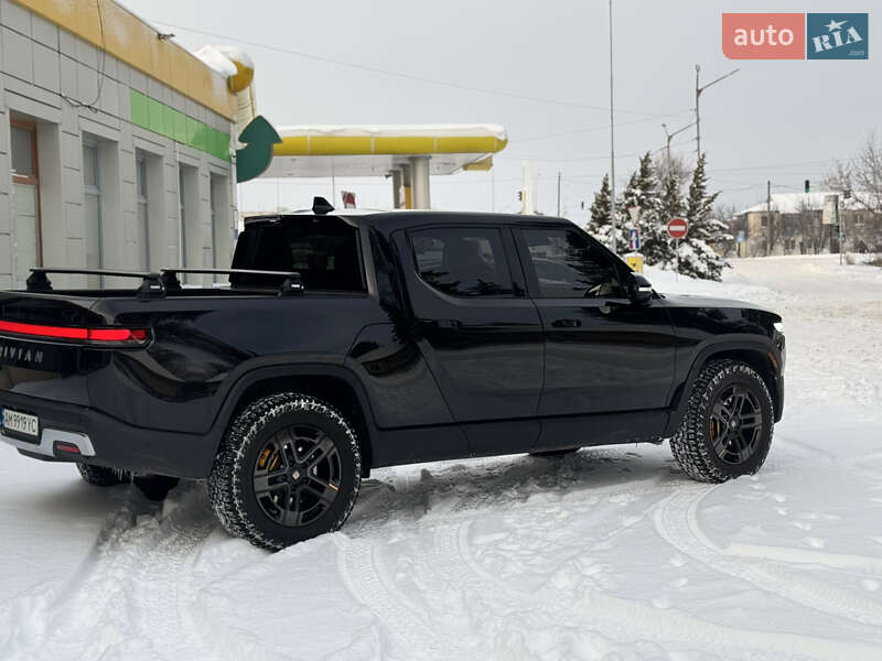 Пикап Rivian R1T 2024 в Коростышеве