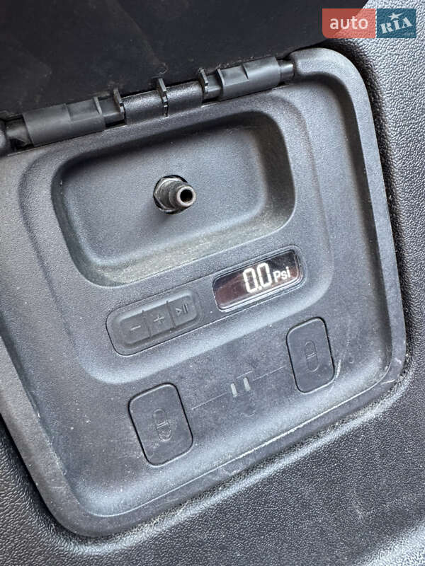 Пикап Rivian R1T 2023 в Киеве