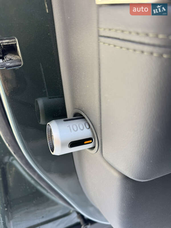 Пикап Rivian R1T 2023 в Киеве