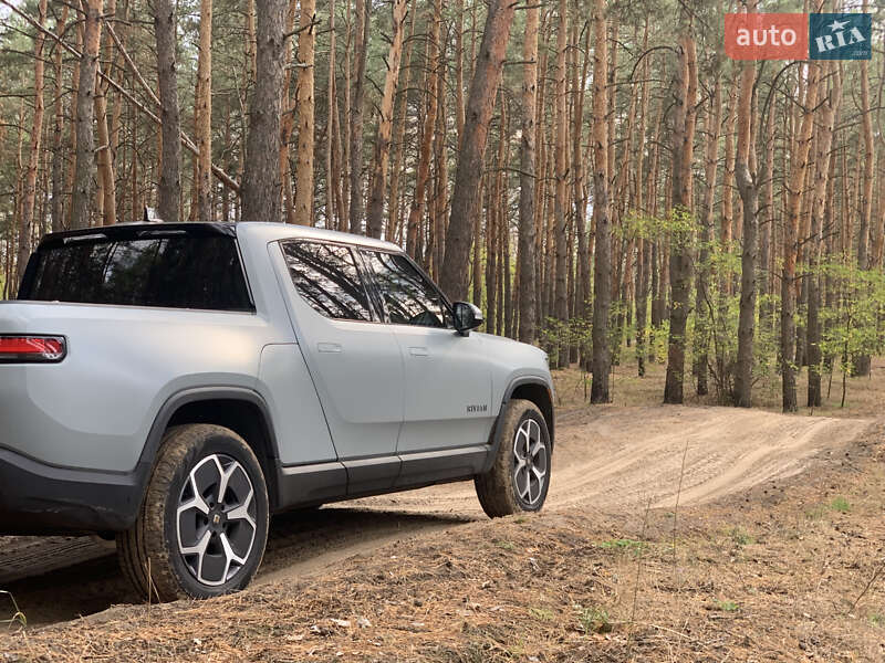 Пикап Rivian R1T 2024 в Днепре