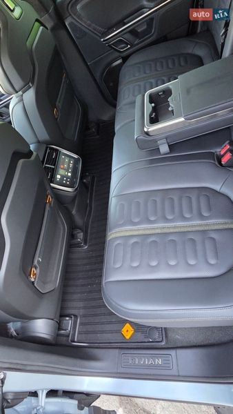 Пикап Rivian R1T 2024 в Сарнах