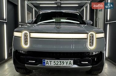 Внедорожник / Кроссовер Rivian R1T 2022 в Коломые