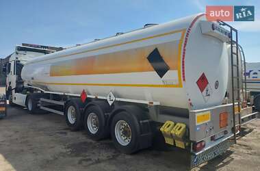 Цистерна напівпричіп Rohr KA 18-L 2006 в 