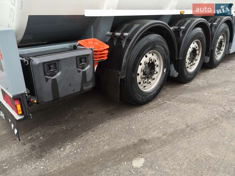 Цистерна полуприцеп Rohr TAL-AL-36 2005 в Каменском
