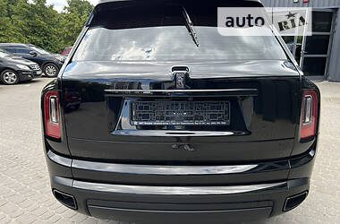 Внедорожник / Кроссовер Rolls-Royce Cullinan 2020 в 