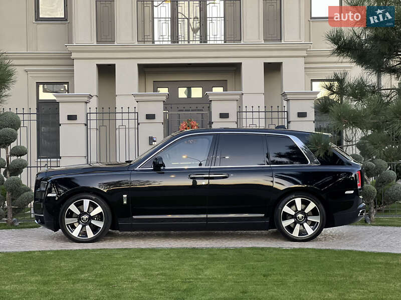 Внедорожник / Кроссовер Rolls-Royce Cullinan 2019 в Одессе