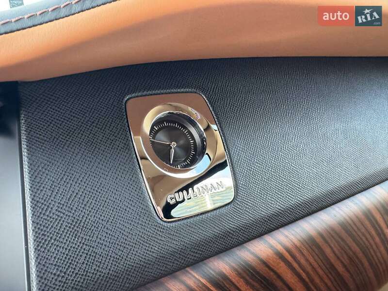 Внедорожник / Кроссовер Rolls-Royce Cullinan 2020 в Киеве