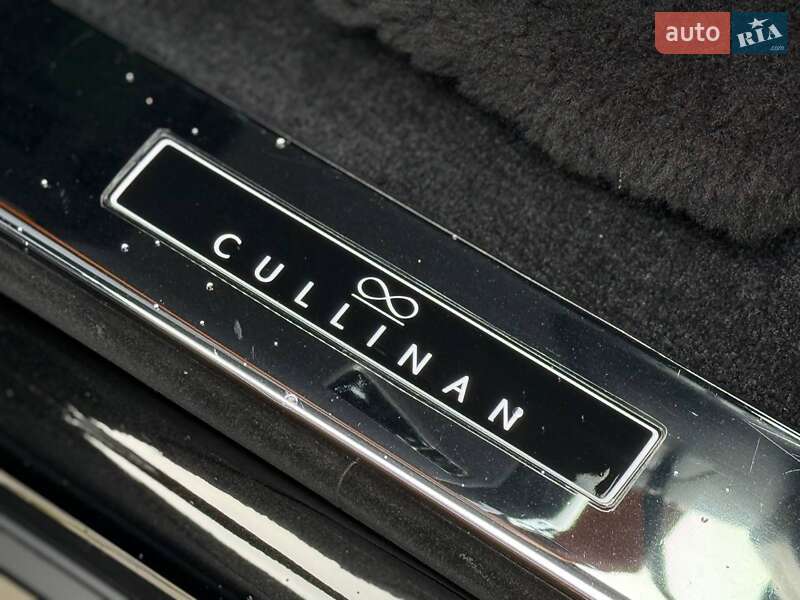 Позашляховик / Кросовер Rolls-Royce Cullinan 2021 в Києві