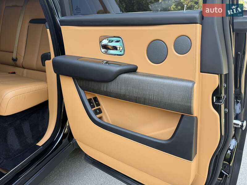 Внедорожник / Кроссовер Rolls-Royce Cullinan 2019 в Киеве