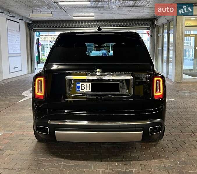 Внедорожник / Кроссовер Rolls-Royce Cullinan 2019 в Одессе