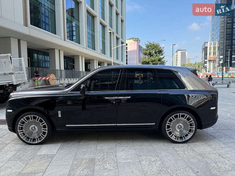 Внедорожник / Кроссовер Rolls-Royce Cullinan 2019 в Киеве