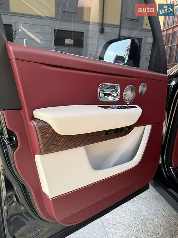 Внедорожник / Кроссовер Rolls-Royce Cullinan 2019 в Киеве