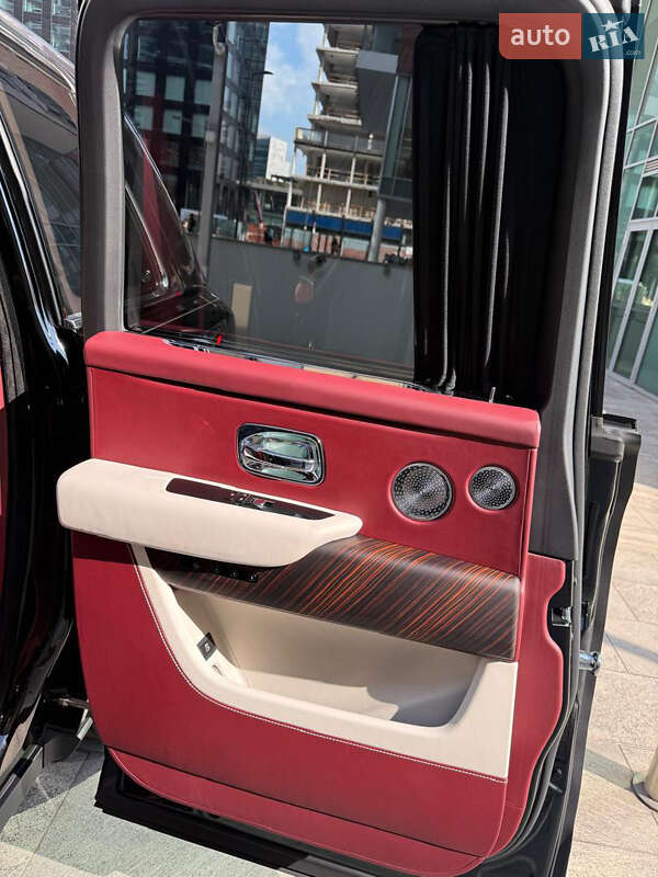 Внедорожник / Кроссовер Rolls-Royce Cullinan 2019 в Киеве