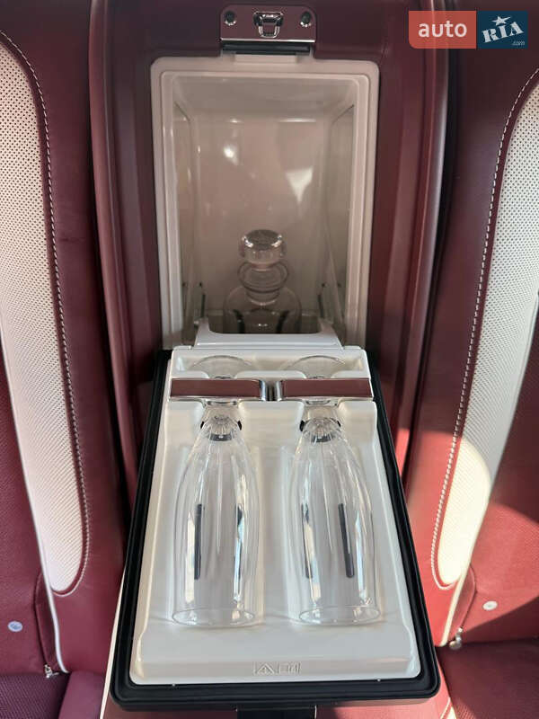 Внедорожник / Кроссовер Rolls-Royce Cullinan 2019 в Киеве