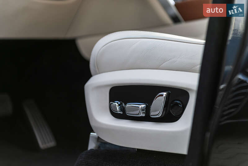 Внедорожник / Кроссовер Rolls-Royce Cullinan 2019 в Мукачево