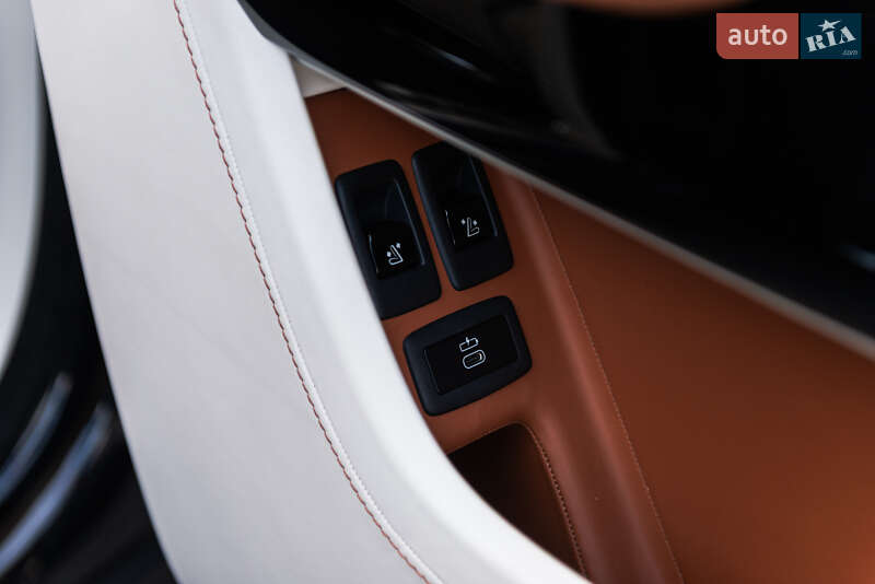 Внедорожник / Кроссовер Rolls-Royce Cullinan 2019 в Мукачево