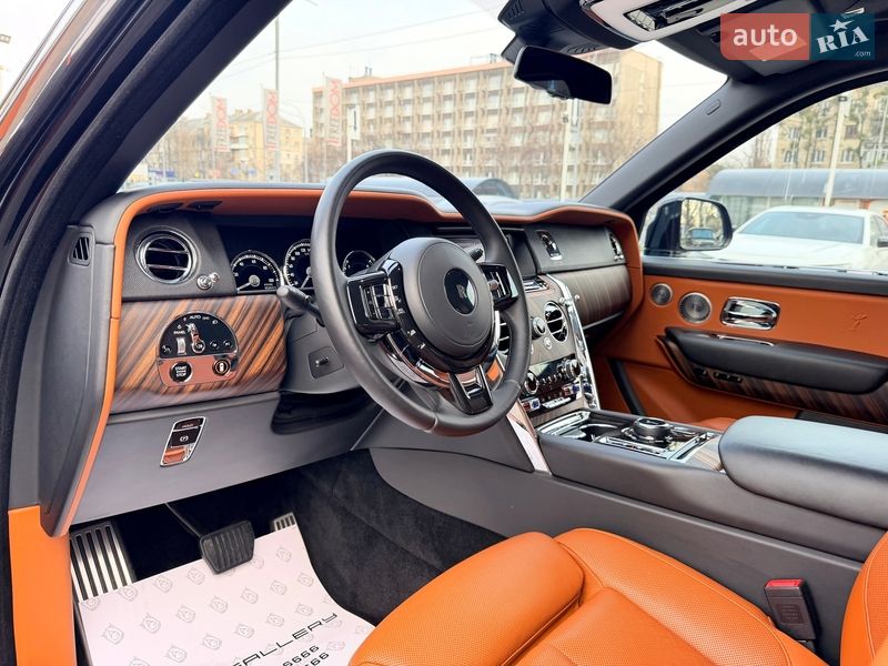 Внедорожник / Кроссовер Rolls-Royce Cullinan 2019 в Киеве
