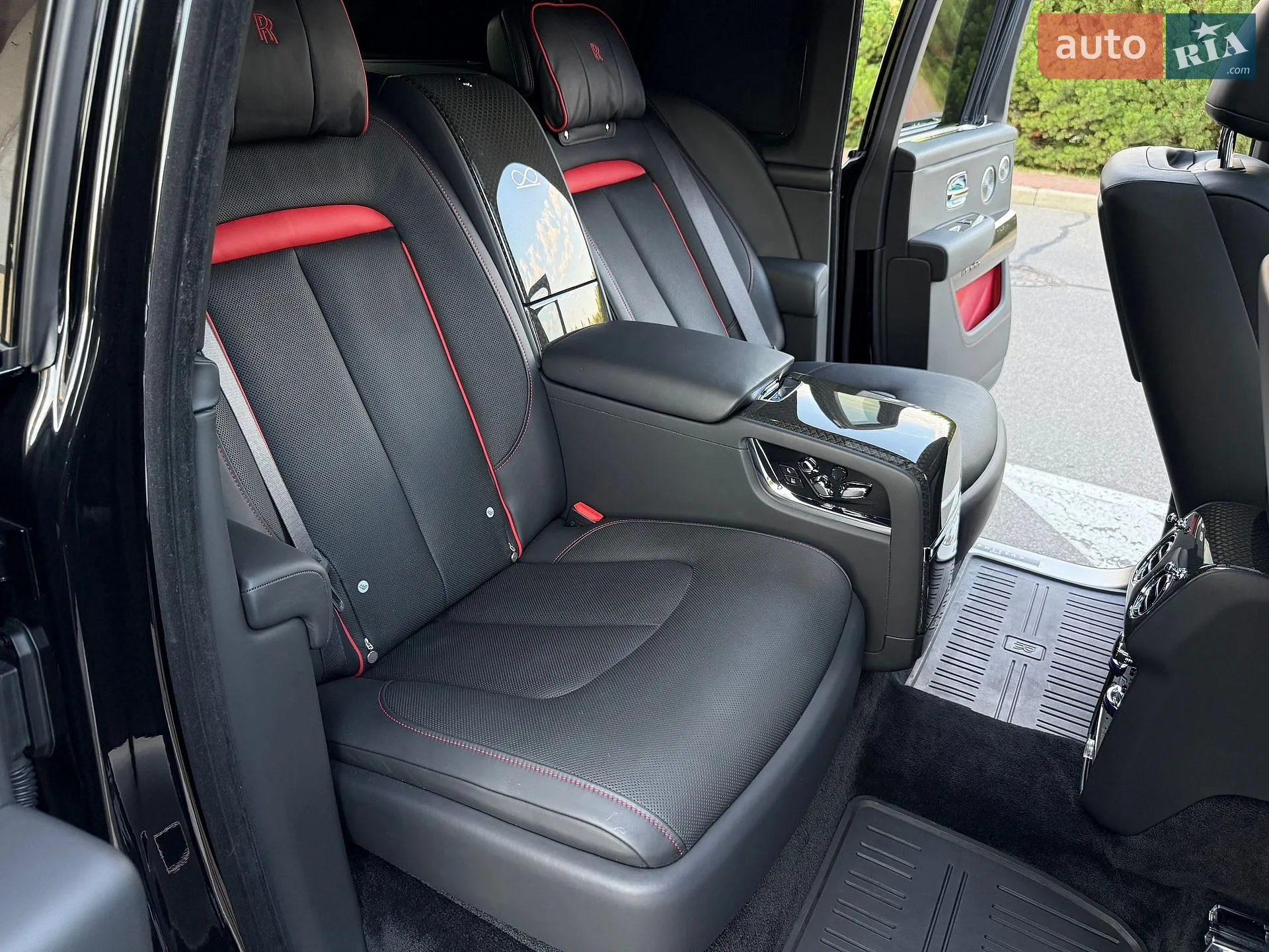 2020 Rolls-Royce Cullinan - мініатюра 61
