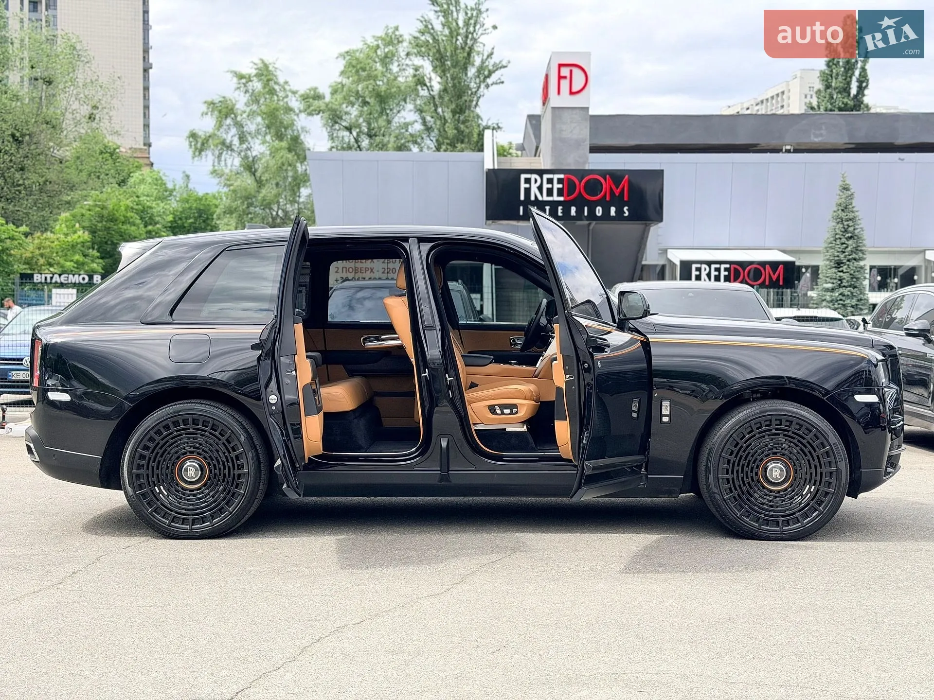 2019 Rolls-Royce Cullinan - мініатюра 19
