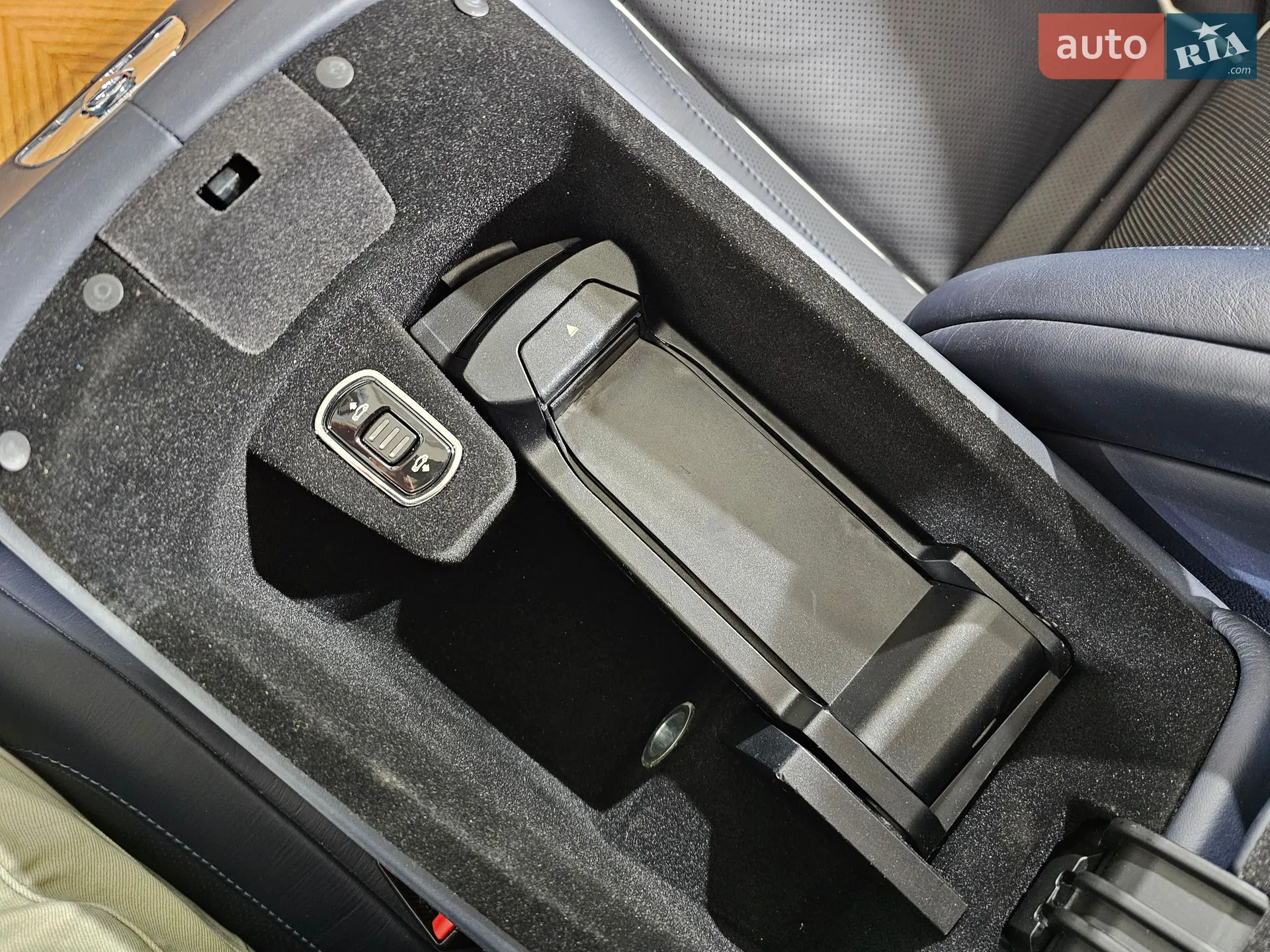 2016 Rolls-Royce Dawn - мініатюра 34