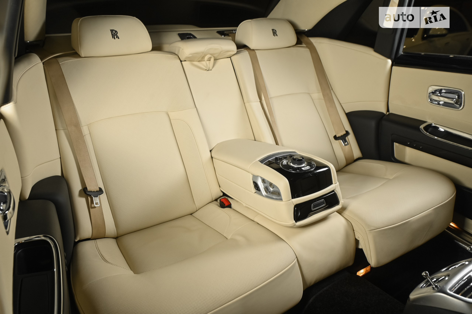 2011 Rolls-Royce Ghost - мініатюра 54