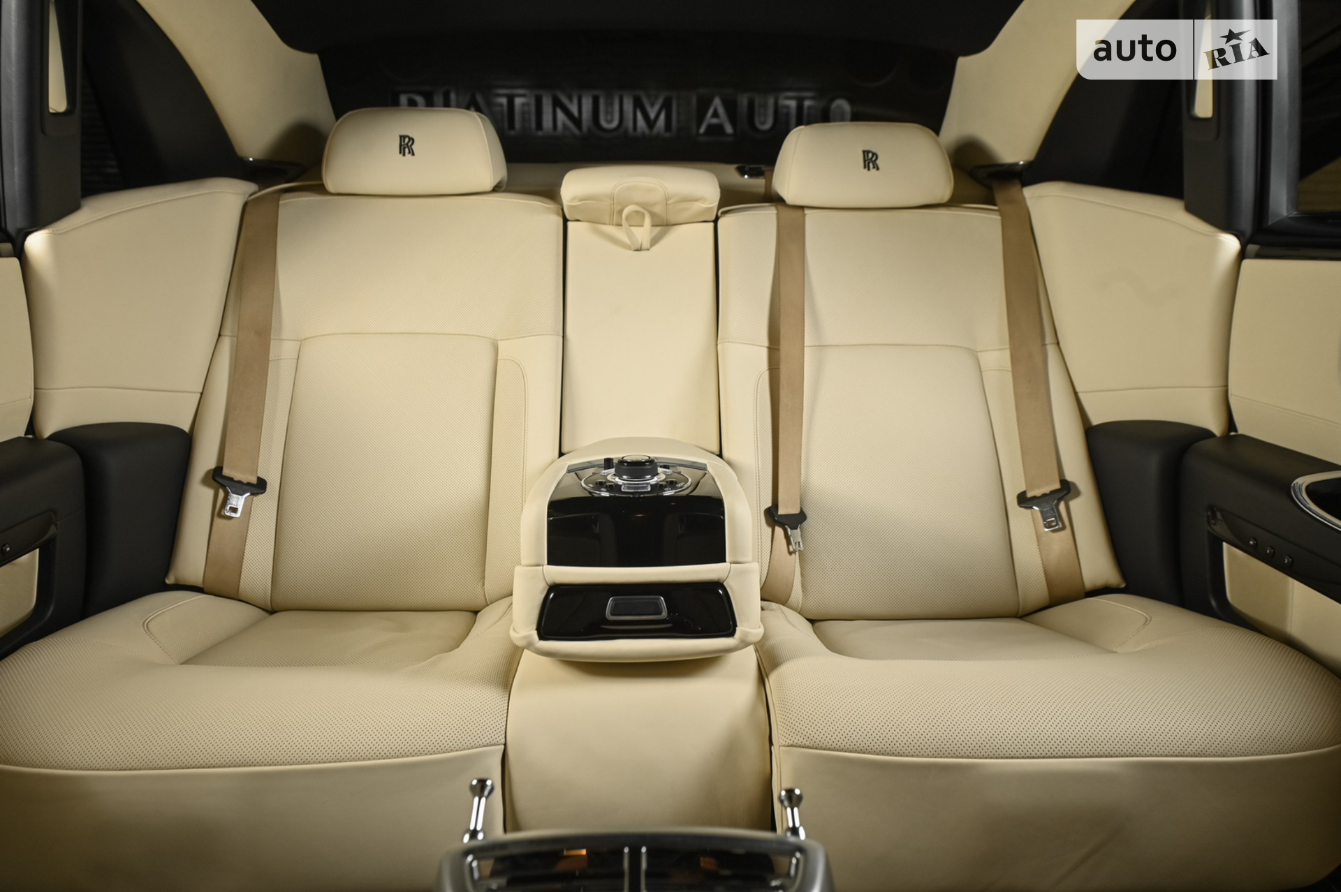 2011 Rolls-Royce Ghost - мініатюра 56