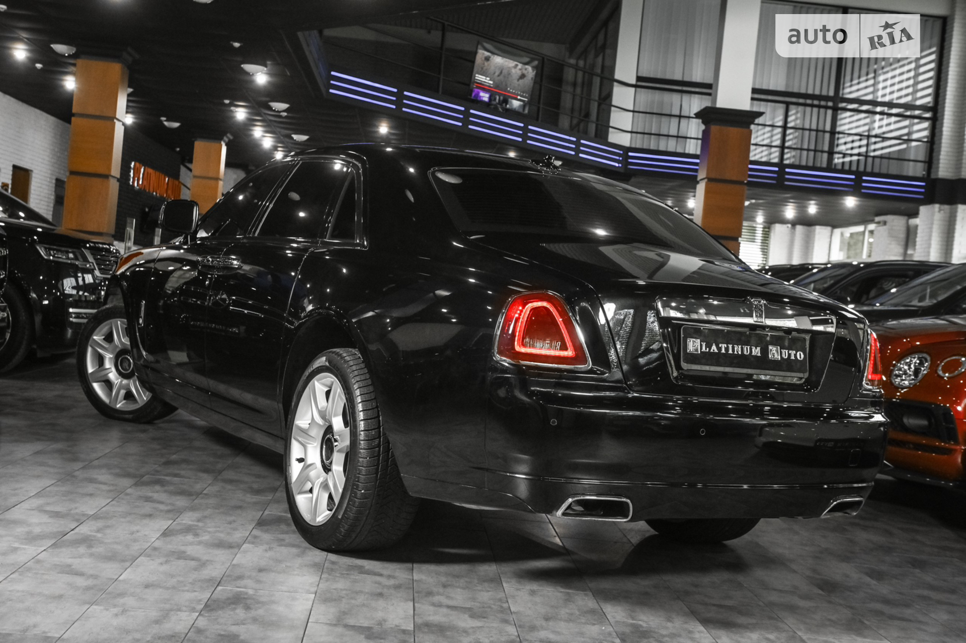2011 Rolls-Royce Ghost - мініатюра 69