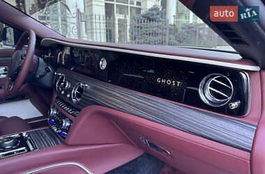 Седан Rolls-Royce Ghost 2021 в 