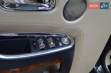 Седан Rolls-Royce Ghost 2012 в 