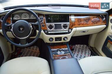 Седан Rolls-Royce Ghost 2012 в 