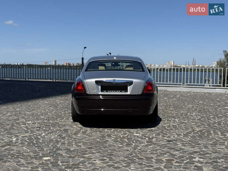 Седан Rolls-Royce Ghost 2013 в Днепре