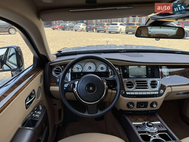 Седан Rolls-Royce Ghost 2013 в Днепре