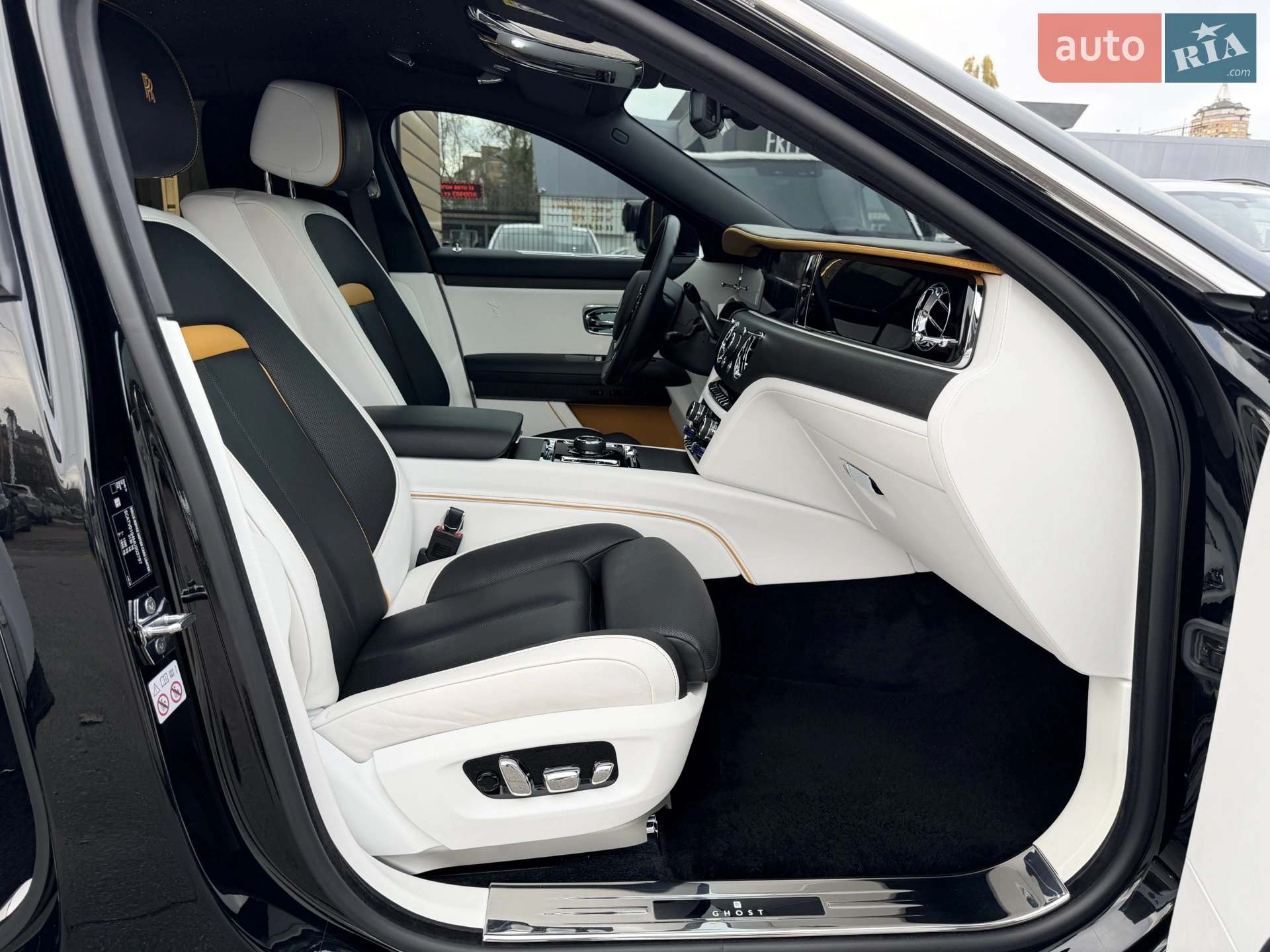2020 Rolls-Royce Ghost - мініатюра 42