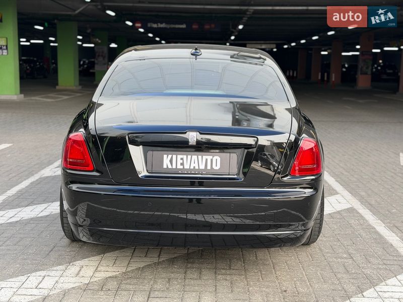 Седан Rolls-Royce Ghost 2015 в Киеве