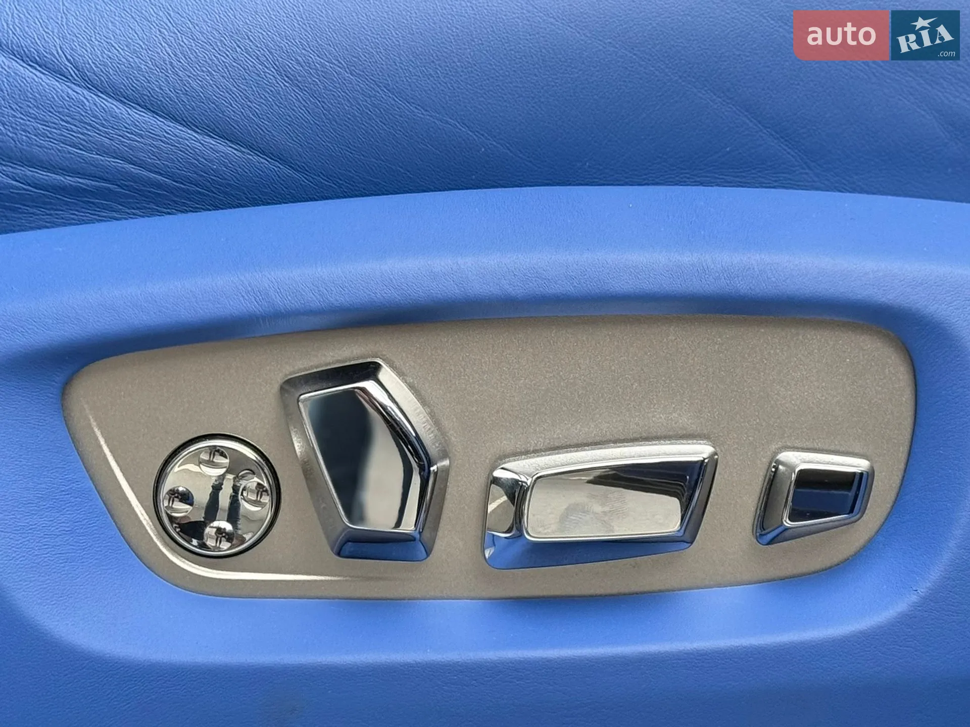 2018 Rolls-Royce Ghost - мініатюра 55