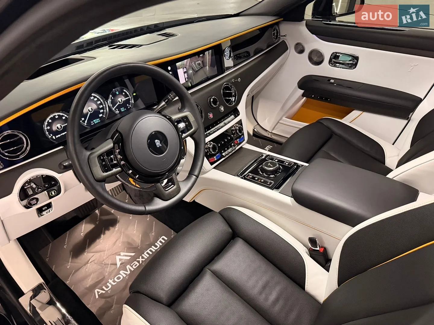 2020 Rolls-Royce Ghost - мініатюра 15
