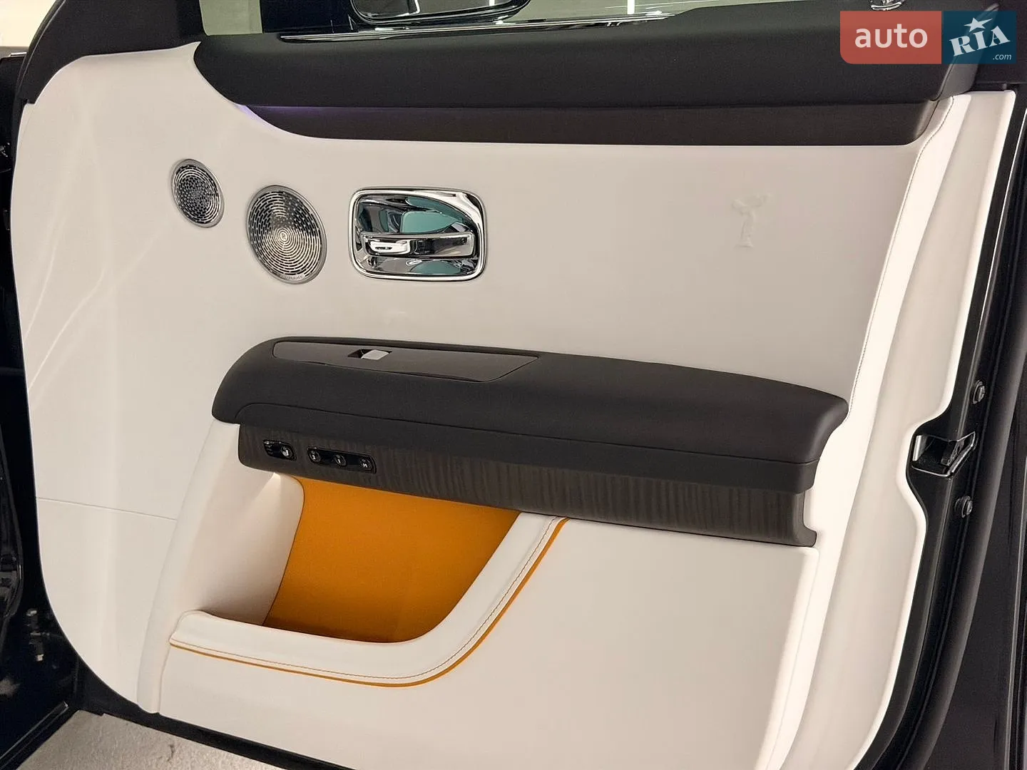 2020 Rolls-Royce Ghost - мініатюра 34