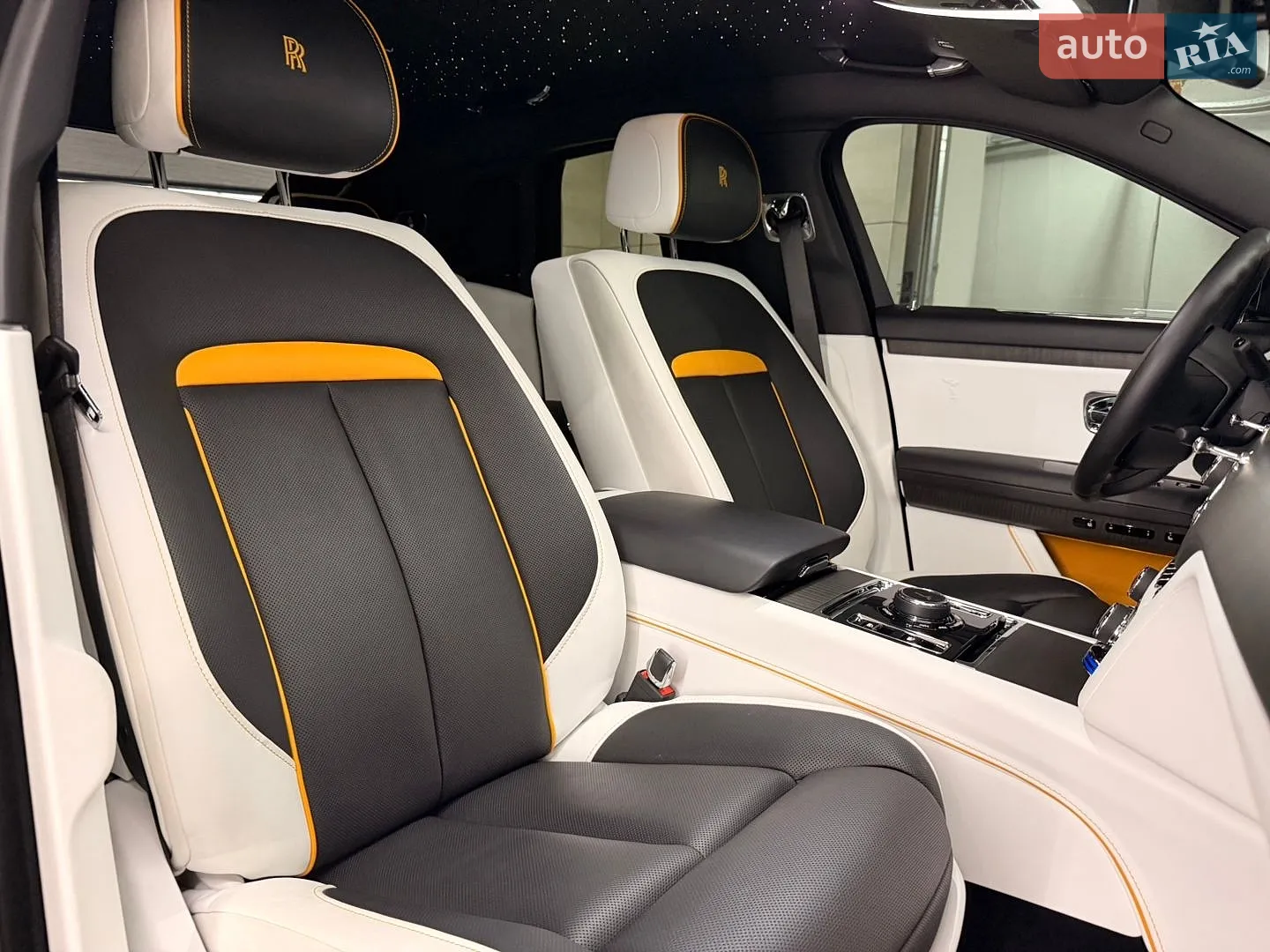 2020 Rolls-Royce Ghost - мініатюра 37