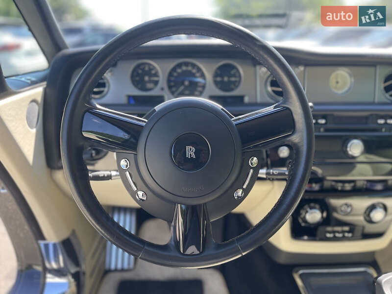 Кабриолет Rolls-Royce Phantom Drophead Coupe 2009 в Киеве