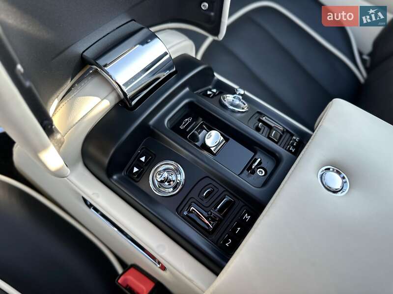 Кабріолет Rolls-Royce Phantom 2007 в Києві
