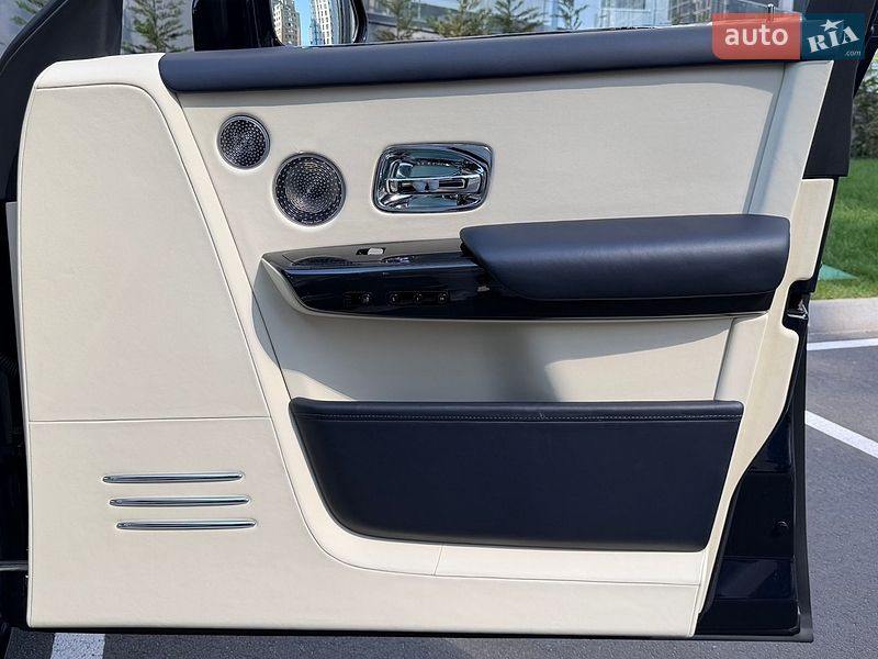 Седан Rolls-Royce Phantom 2019 в Києві