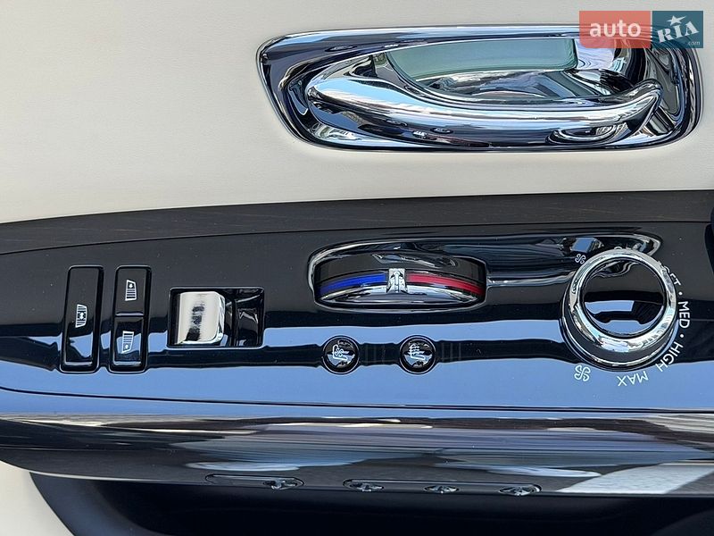 Седан Rolls-Royce Phantom 2019 в Києві