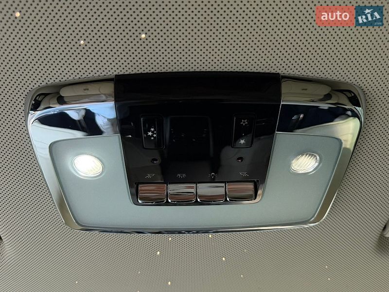 Седан Rolls-Royce Phantom 2019 в Києві