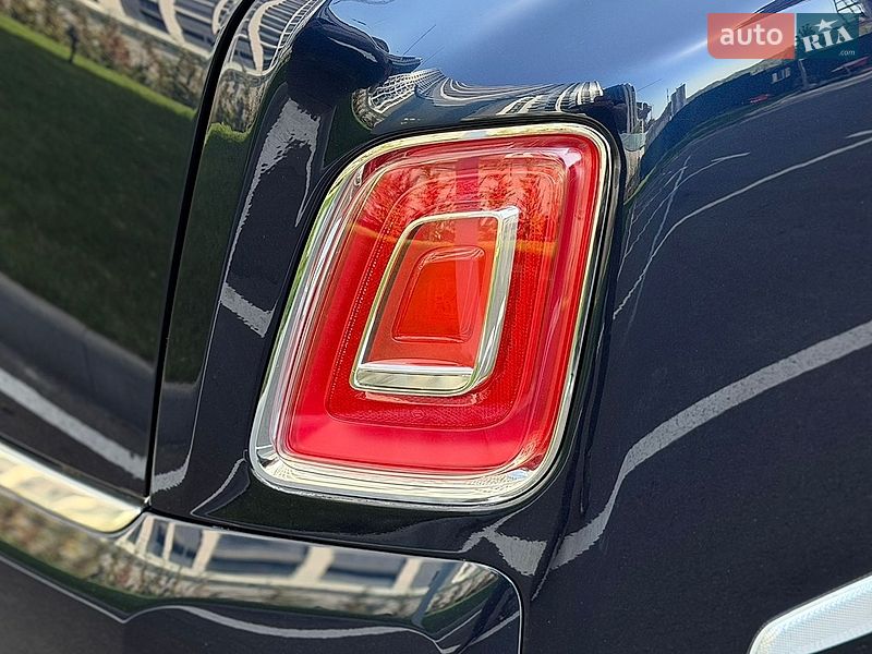 Седан Rolls-Royce Phantom 2019 в Киеве